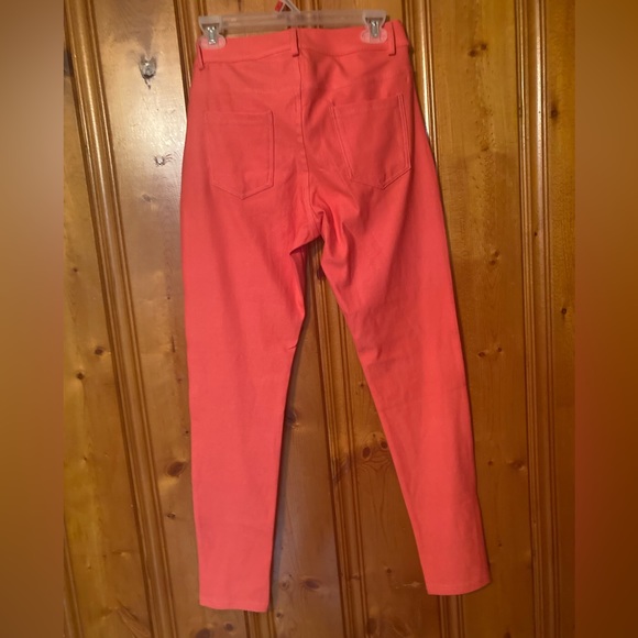 Says Size Large but fits like a Medium Women’s YELETE jeggings pants Coral color - Picture 2 of 3